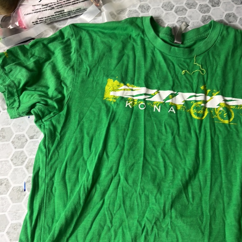 Next Level Medium Green Zipp Kona Biking Short Sleeve Graphic T - Picture 2 of 5